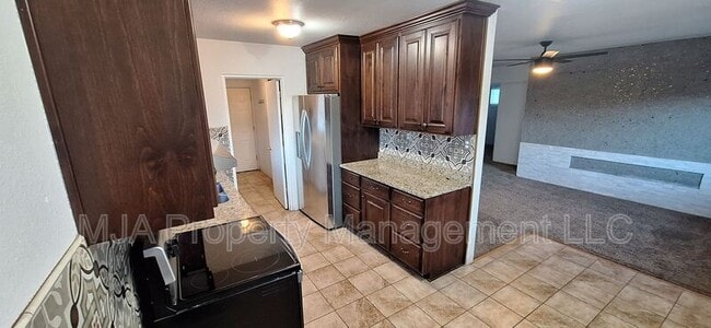 Photo - 460 N 1200 W