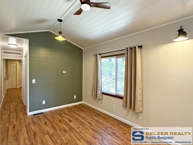 Photo - Extensively renovated 1+ bd. cottage in a charming rural setting!