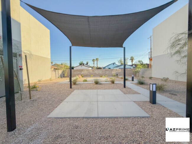 Photo - $1295 OFF FIRST MONTH'S RENT MOVE IN SPECIAL! Brand-New 2/2 Phoenix Apartment - Modern, Spacious ...