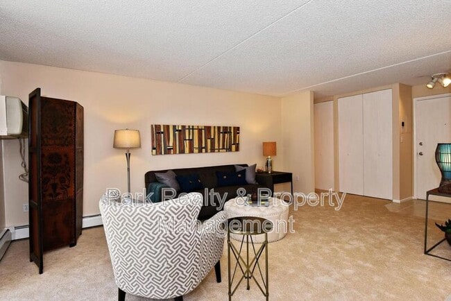 Photo - 1267 Lafayette St