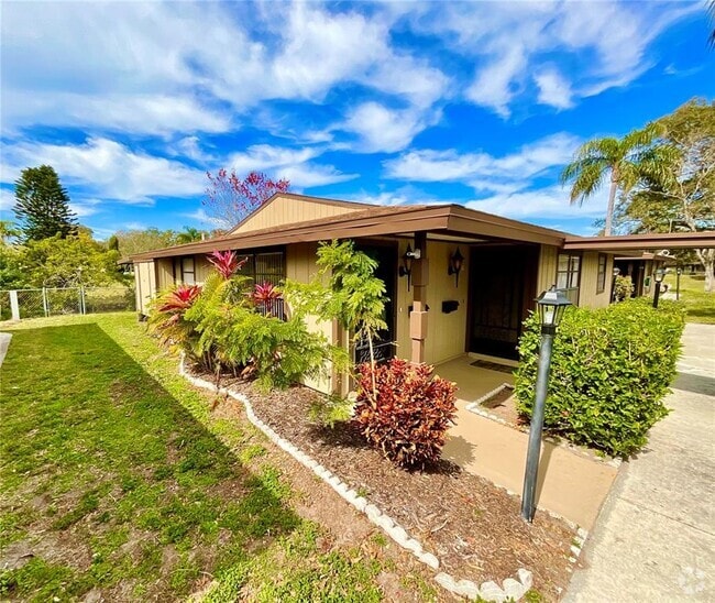 Building Photo - 1980 Tahitian Pl Rental
