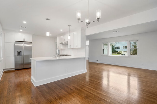 Photo - 319 Wagner Ave