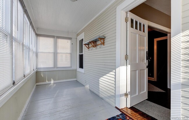 Photo - 256 Nassau Rd