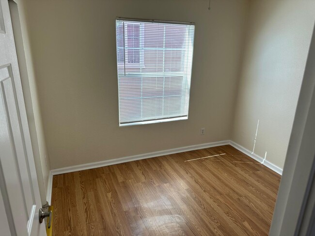 Photo - 2308 Rangeview Dr