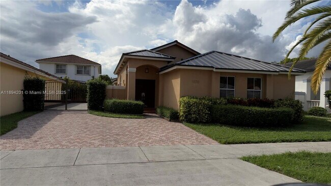 Building Photo - 1070 NW 129th Pl