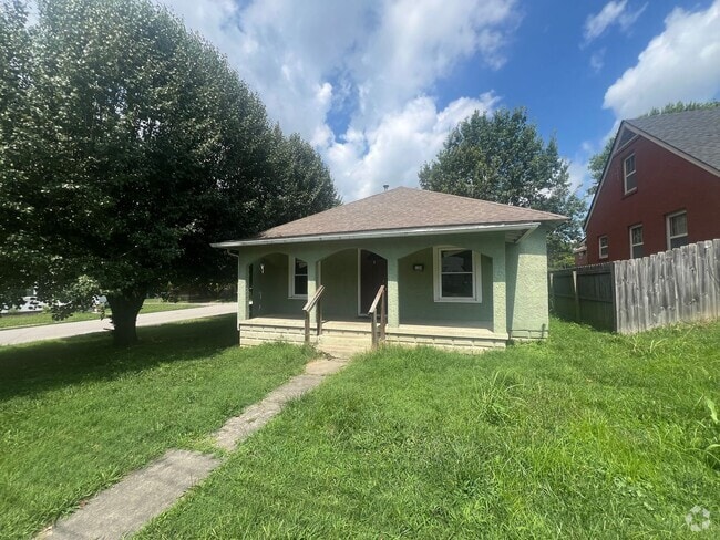 Building Photo - Home for rent in Elizabethtown! Less than ...
