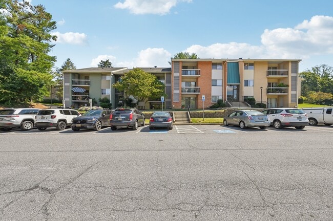 Building Photo - Ruxton Village Apartments