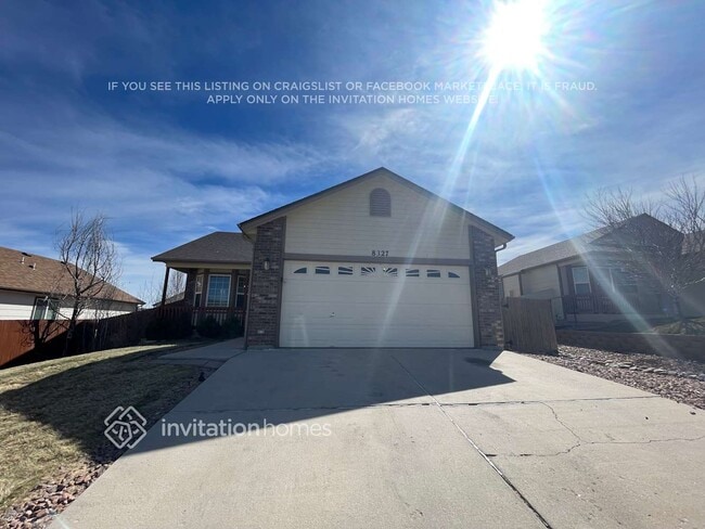 Building Photo - 8327 Firethorn Dr