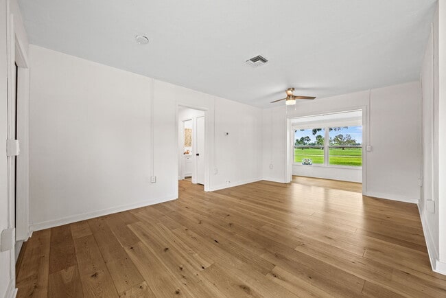 Photo - 1442 Olmeda Way