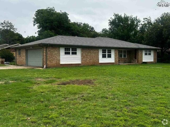 Building Photo - 2501 N Leighton Cir Rental