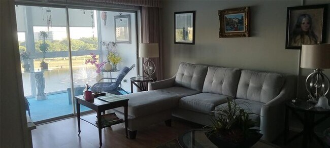 Photo - 2801 N Palm Aire Dr Condo Unit 606