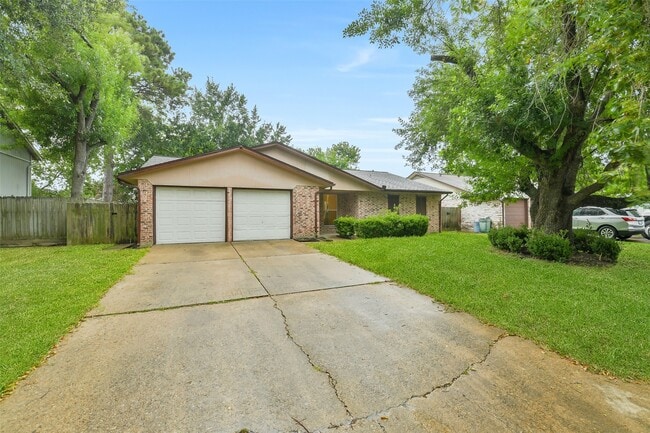 Photo - 19334 Wood Village Ln