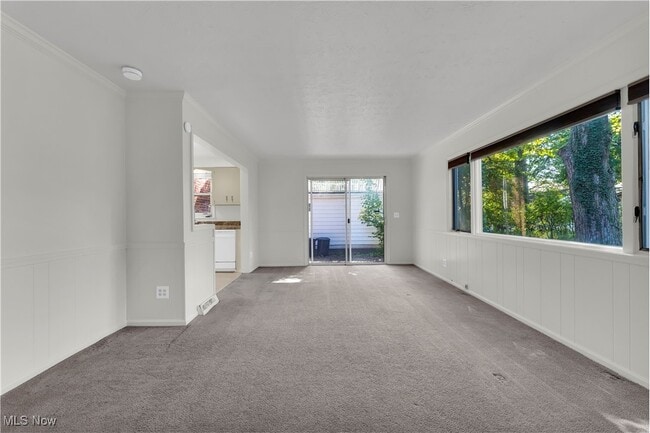 Photo - 1044 S Belvoir Blvd