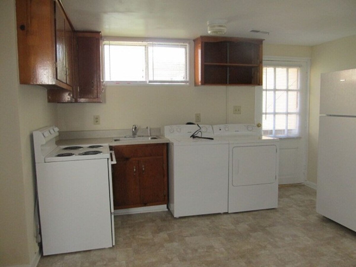 Photo - 120 S Graham St Unit B