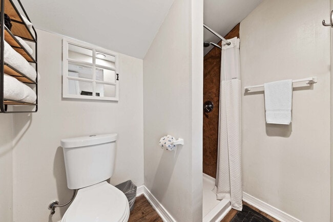 Photo - 110 Eglin Pkwy SE Unit SI ID1502058P