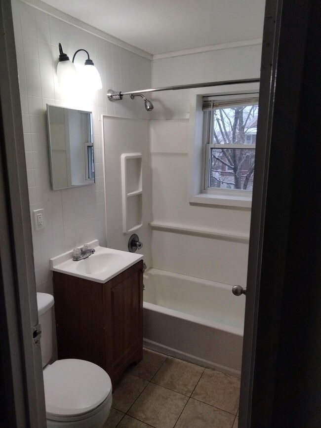 Photo - 29-31 Annawan St