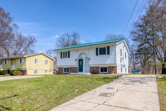 Exterior - 6317 Grovenburg Rd Unidad Upper