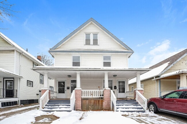 Building Photo - 3870 W 19th St Unit 2