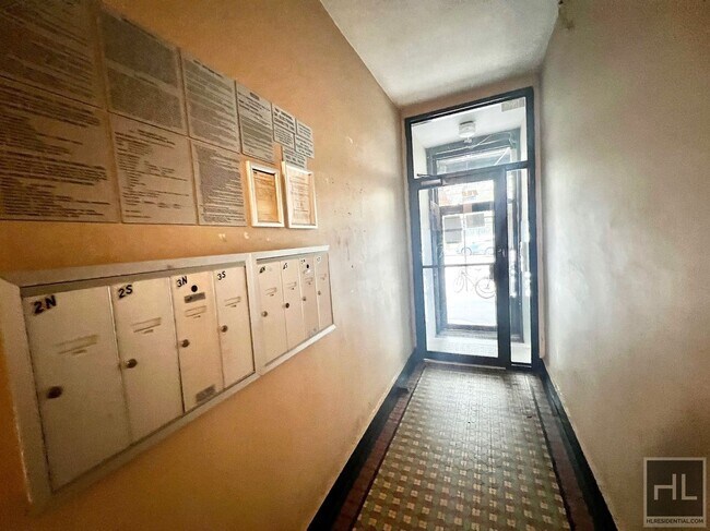 Photo - AMSTERDAM AVENUE Unit 4S