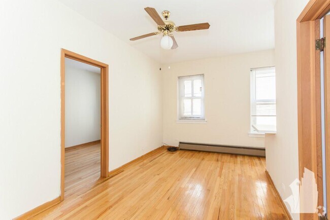 Building Photo - 634 W Barry Ave Rental
