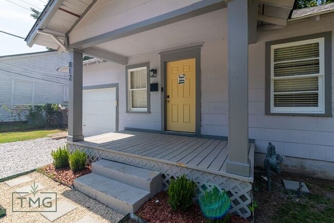 Building Photo - MOVE IN SPECIAL!! Rental