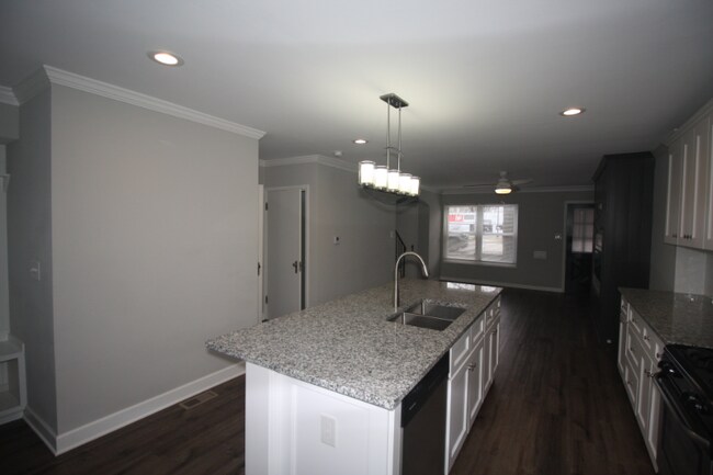 Photo - 1726-1736 Northwest Blvd Unit 1728