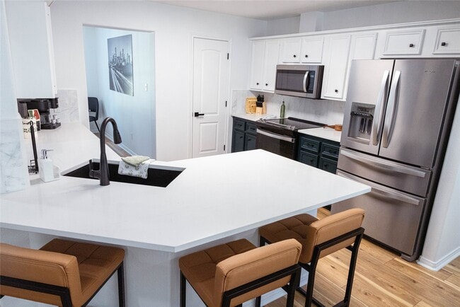 Photo - 17023 Lexington Dr