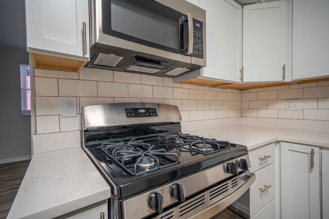 Photo - 1236 Indianola Ave