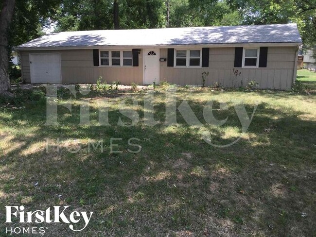 Photo - 8111 N Jefferson St House