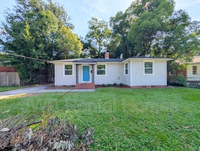 Photo - 1045 Fairwood Ln S House