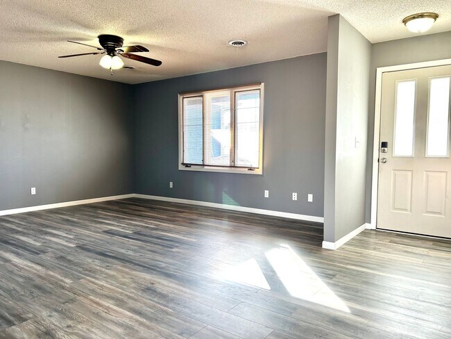 Photo - Beautiful Home, Great Location!