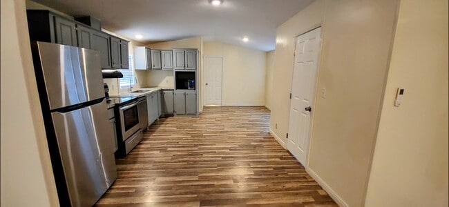 Photo - 2555 Lee Turner Rd