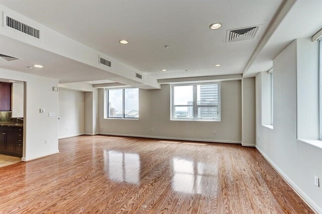 Building Photo - 914 Main St Unit 1604 Rental
