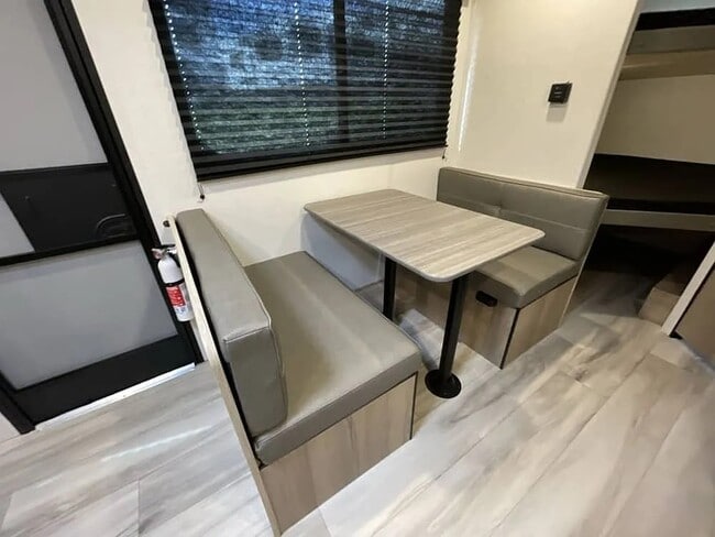 Photo - 1411 E 27th Ave