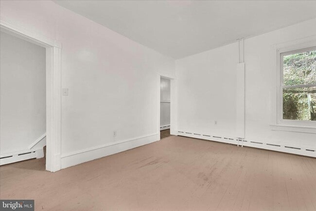 Photo - 621 N Centre St