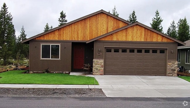 Building Photo - *MOVE IN SPECIAL*
3 Bedroom 2 Bath Single... Rental