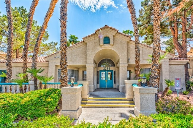 Building Photo - 2251 Wigwam Pkwy Unit 323