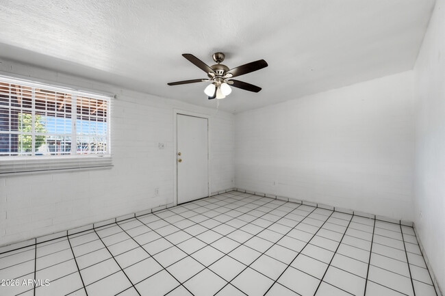 Photo - 3905 W Almeria Rd