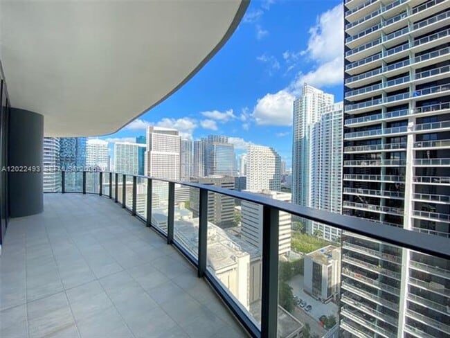 Photo - 1000 Brickell Plaza Unidad 1000 Brickell Plz # 2715