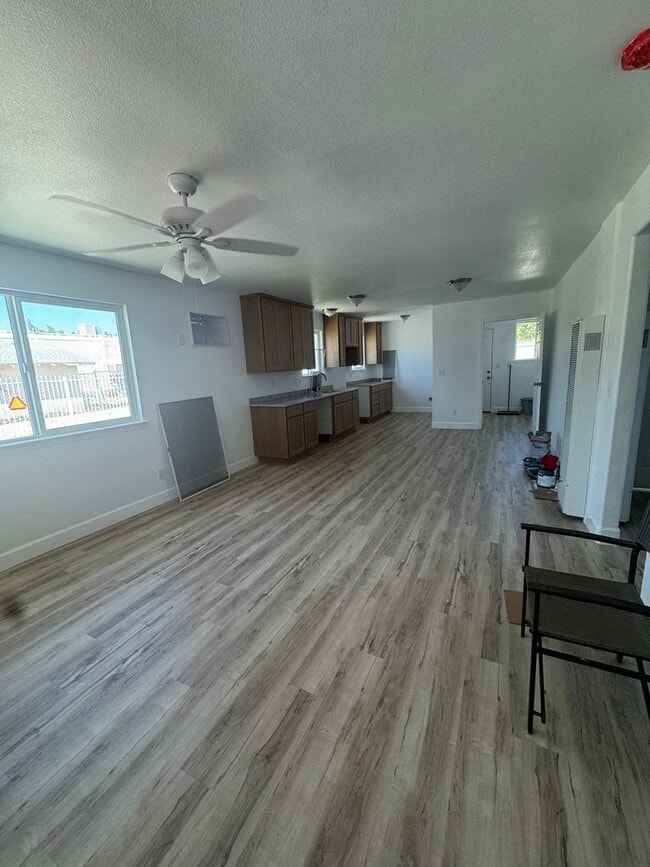 Photo - 2 bed/1 ba cottage - downtown Yuba City