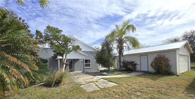 Building Photo - 19 Landrum Park Rd