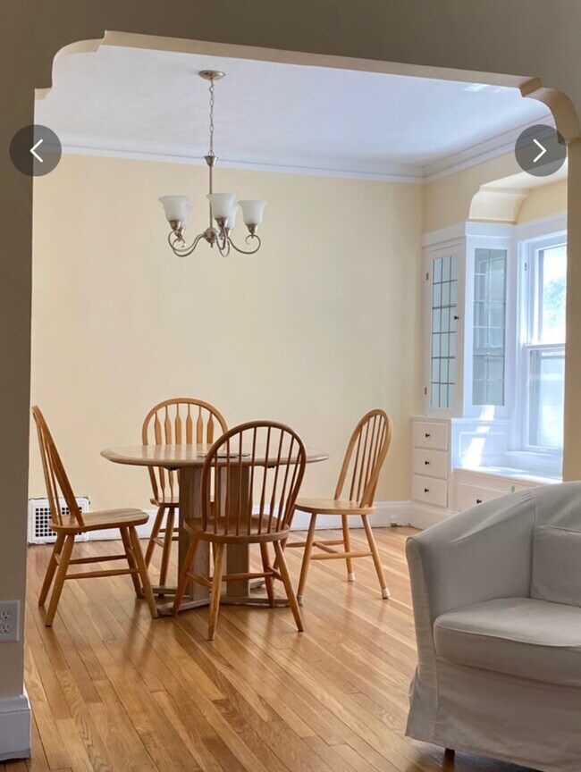 Dining room - 2211 Eldred Ave Unit Eldred Lower