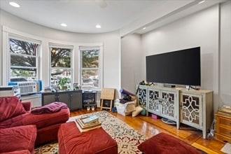 Photo - 194 Emerson St Unit 1