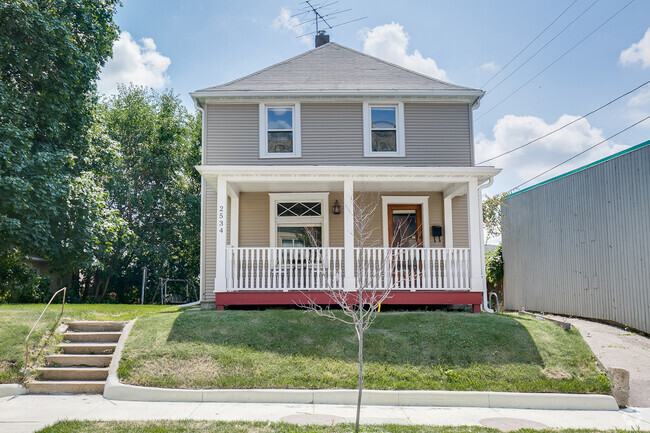 Building Photo - 2534 Franklin Ave Rental