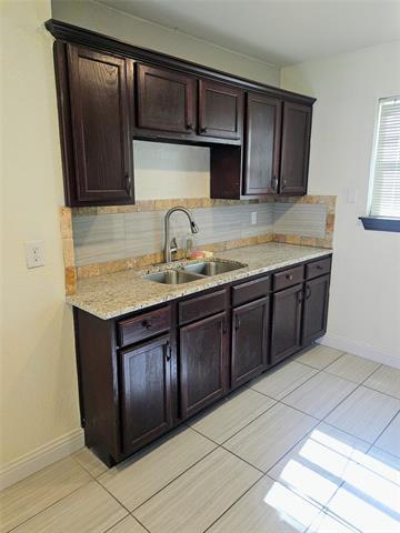 Photo - 2540 Thannisch Ave