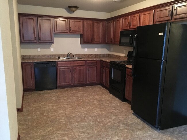 Photo - 3 Bed 2 Bath Single Level Duplex in Lee's Summit