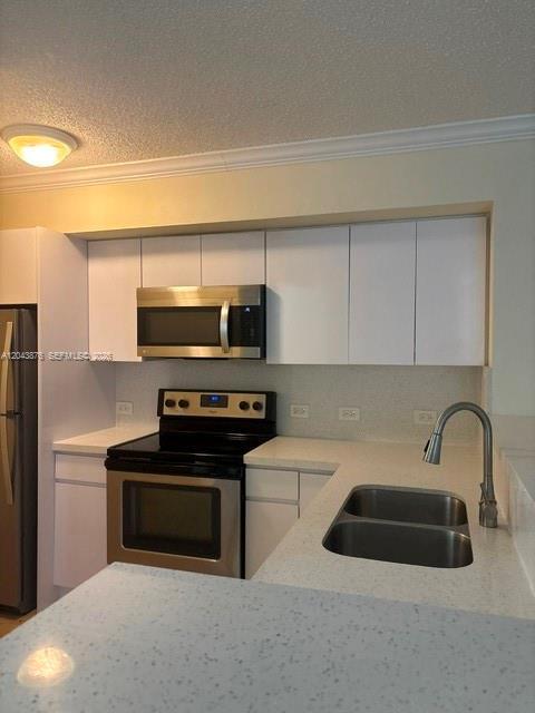 Building Photo - 11155 SW 5th Pl Unit 205