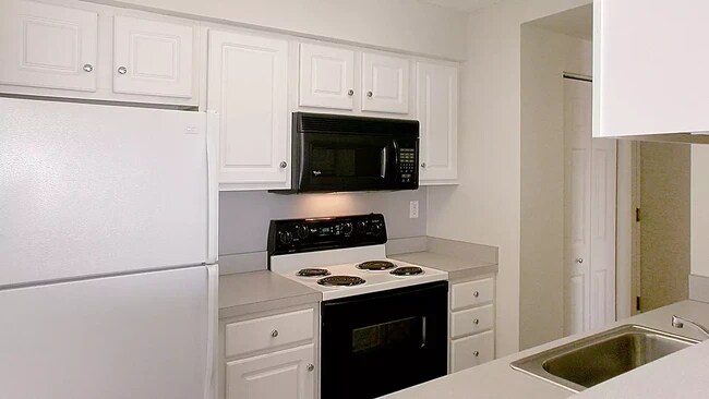 Photo - 17 Magazine St Unit 405B