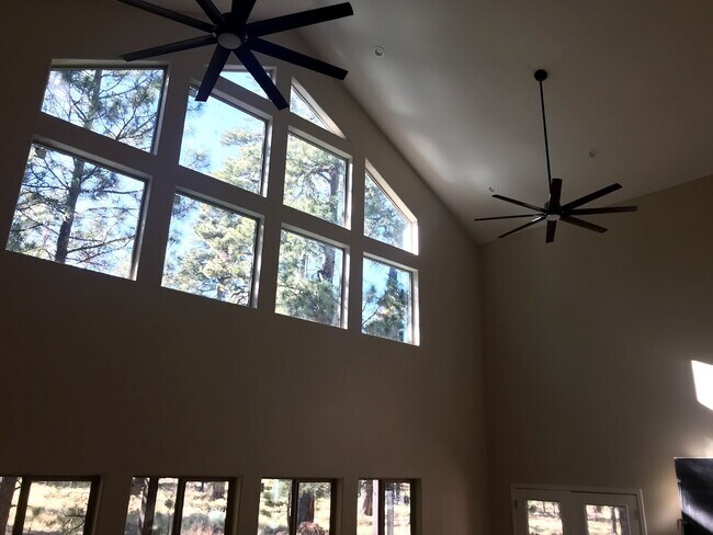 Photo - 921 Rainbow Mine Rd