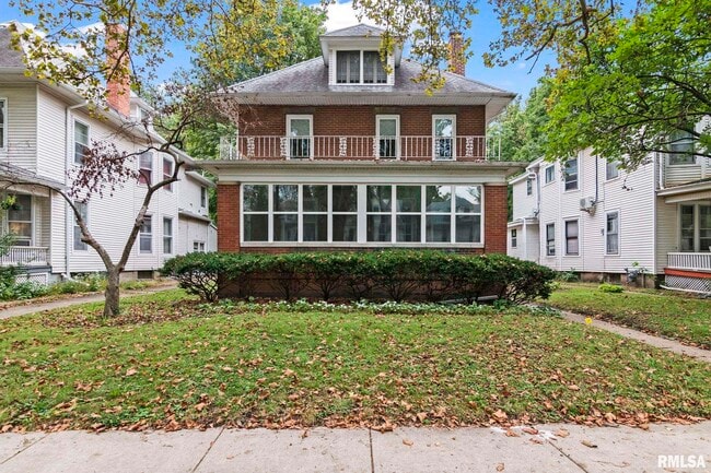 810 W Edwards St Unit B